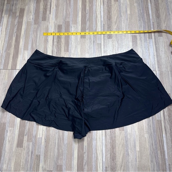 Plus Size Women's Black Swimsuit Skorts NWT 3X 24/26 - Picture 10 of 10